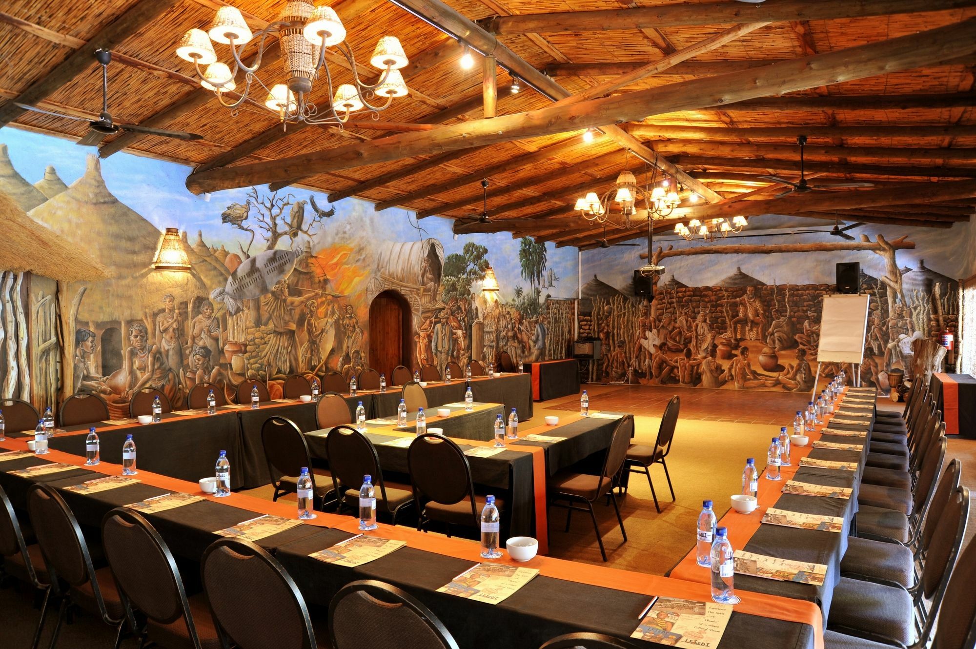 Aha Lesedi African Lodge & Cultural Village Broederstroom Exteriér fotografie
