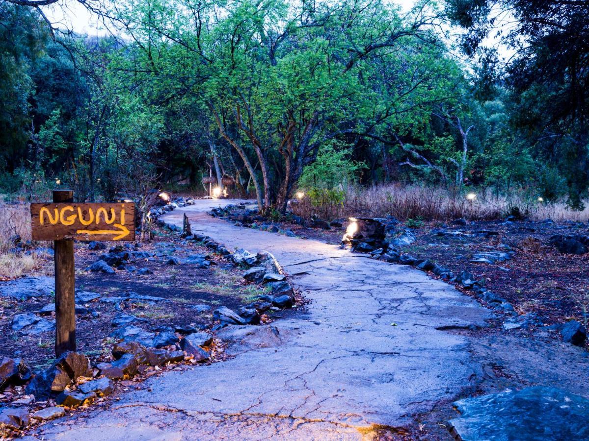 Aha Lesedi African Lodge & Cultural Village Broederstroom Exteriér fotografie
