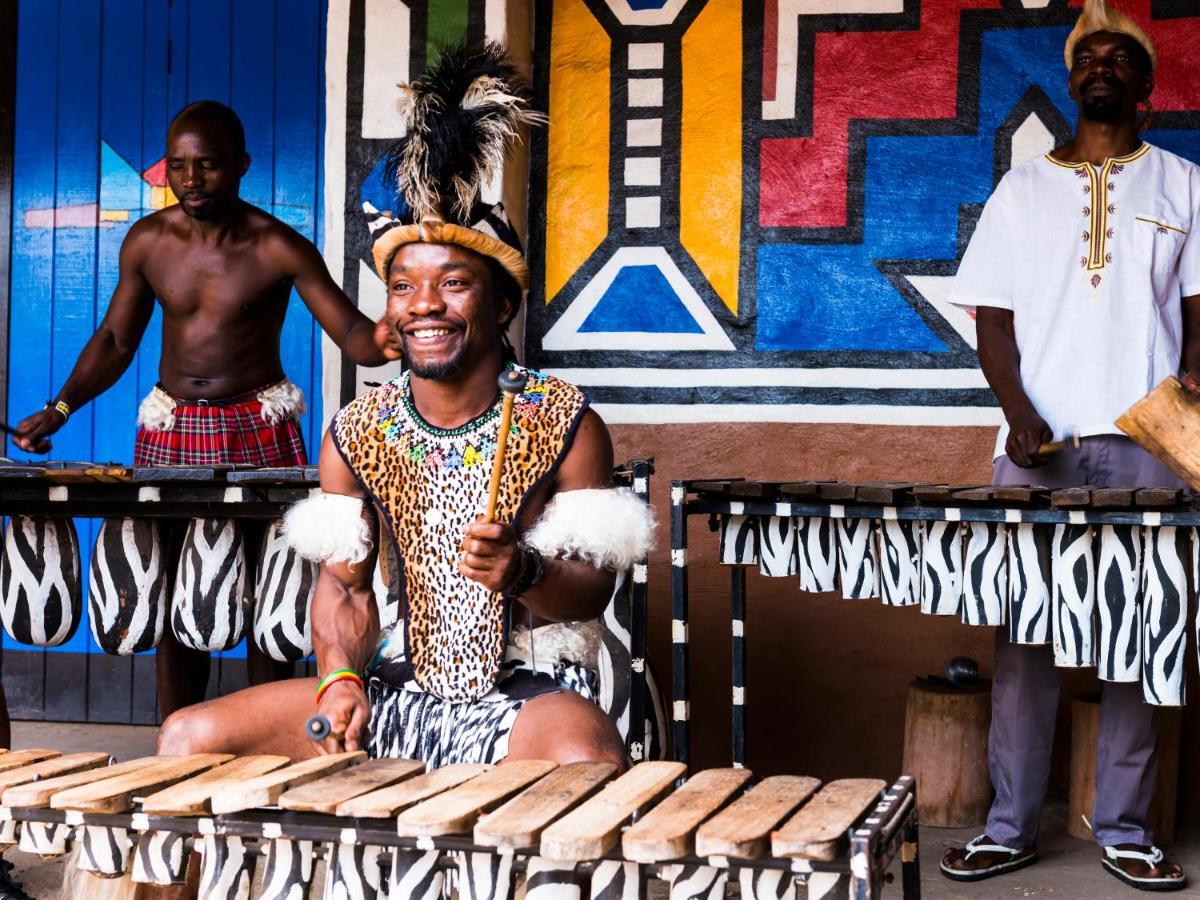 Aha Lesedi African Lodge & Cultural Village Broederstroom Exteriér fotografie